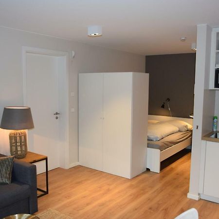 Sehr Schone Kleine Wohnung Elbnahe Mit Guten Parkmoglichkeiten Hamburg Exterior photo